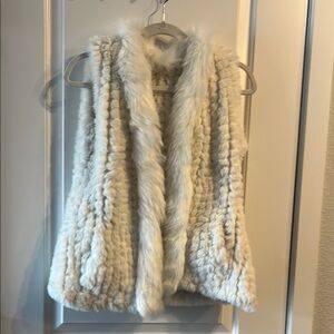 Chic Faux Fur Vest in Cream